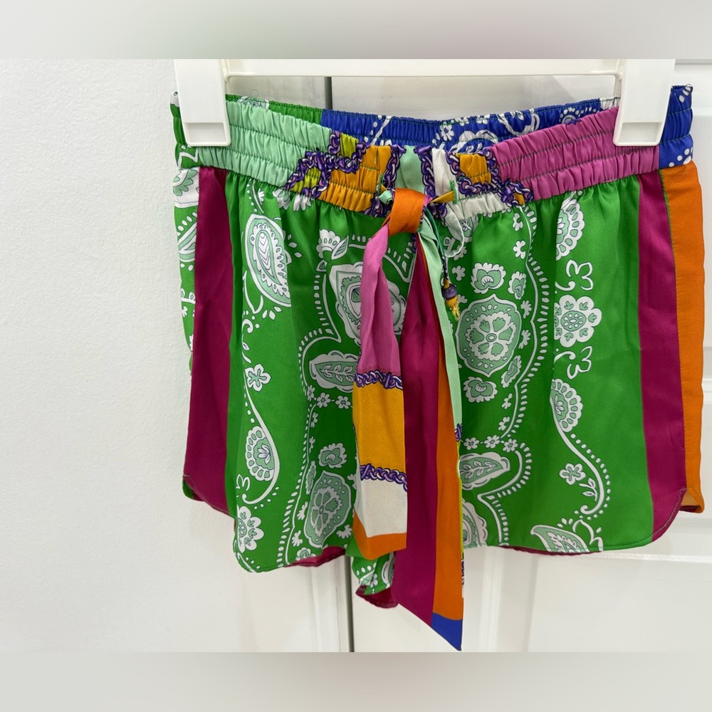 Zara Green and Pink Athletic Shorts Bold Design